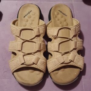 Lexy Mule Sandal by Comfortveiw